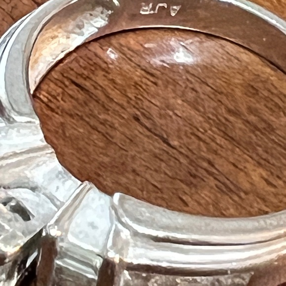 Elegant platinum/white gold Woman Ring - Picture 3 of 8